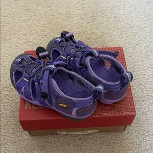 Keen Kids Violet Adventure Sandals